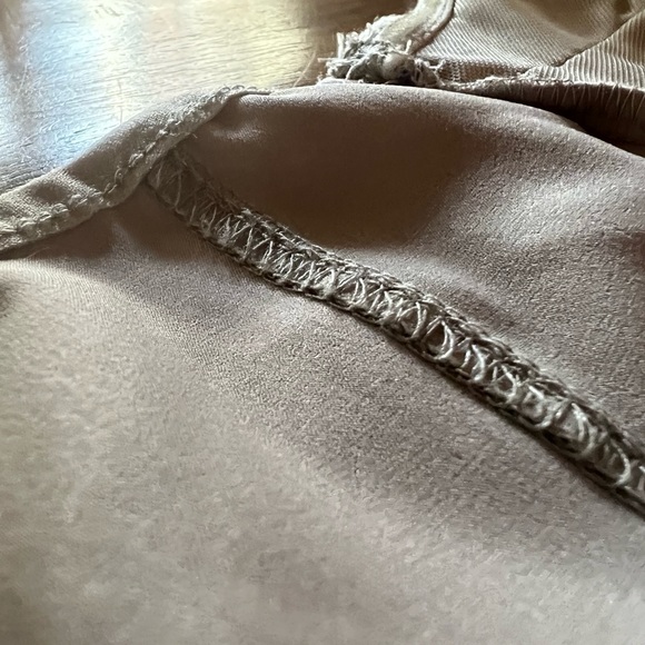 Cropped satin corset in size Medium from ⭐️ GARAGE ⭐️ - Picture 9 of 14